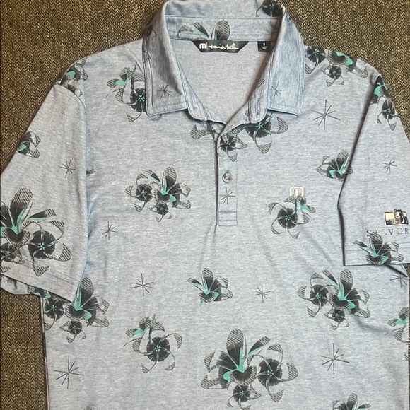 Travis Mathew Denim Blue Golf Polo with Floral Print sz S Silver Tip Resort Logo - Picture 5 of 11